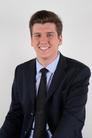 Hugo Vangrevelyngue  Etudiant en droit